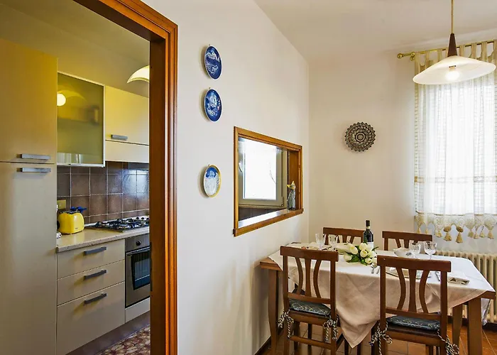 Residenz Roccolo アパート ギッファ